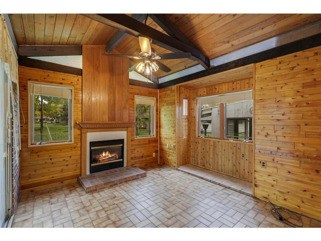 9109 Northwood Parkway New Hope MN 55427 7023448 image2