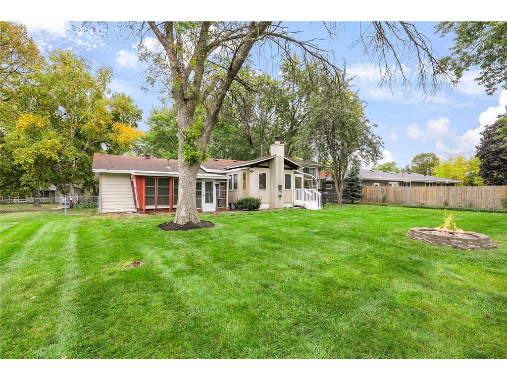 9109 Northwood Parkway New Hope MN 55427 7023448 image28