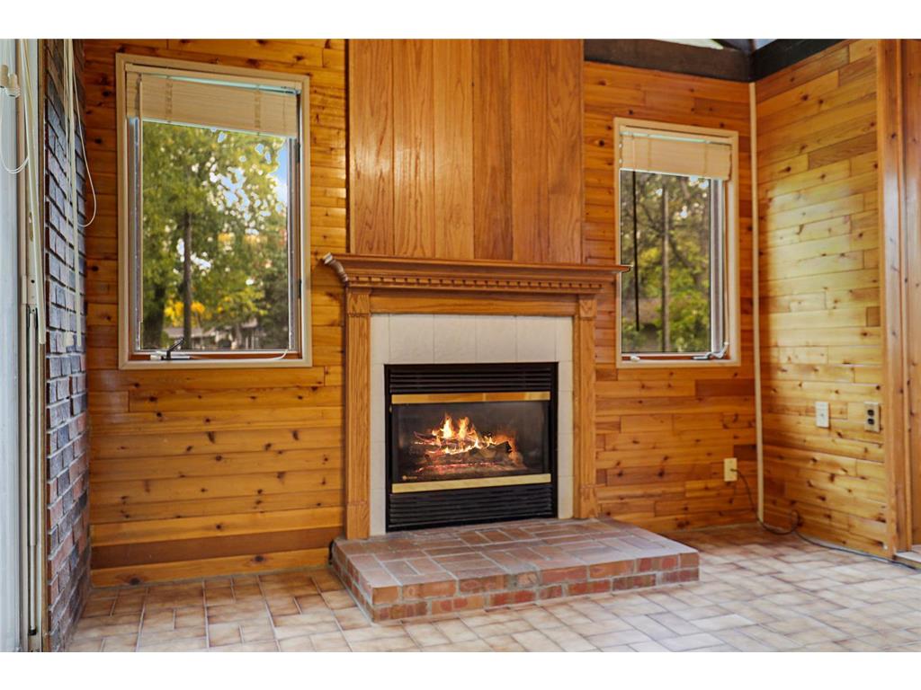 9109 Northwood Parkway New Hope MN 55427 7023448 image4