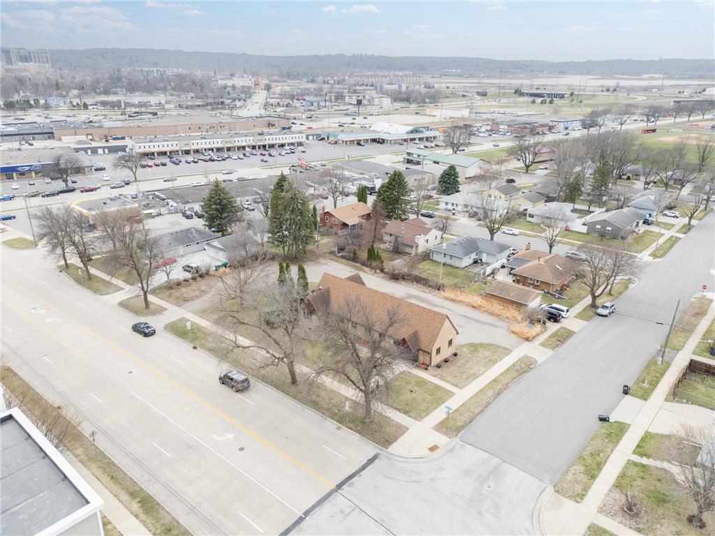 911 11th Avenue NW Rochester MN 55901 7051015 image3
