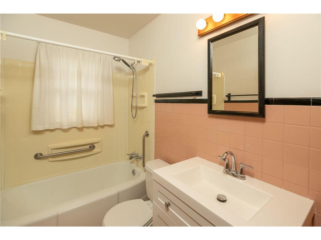 911 13th Avenue NW Rochester MN 55901 7067862 image16