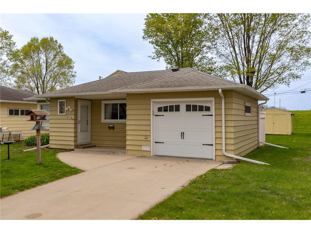 911 13th Avenue NW Rochester MN 55901 7067862 image2