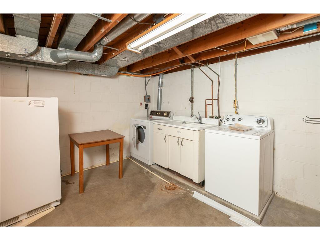 911 13th Avenue NW Rochester MN 55901 7067862 image25