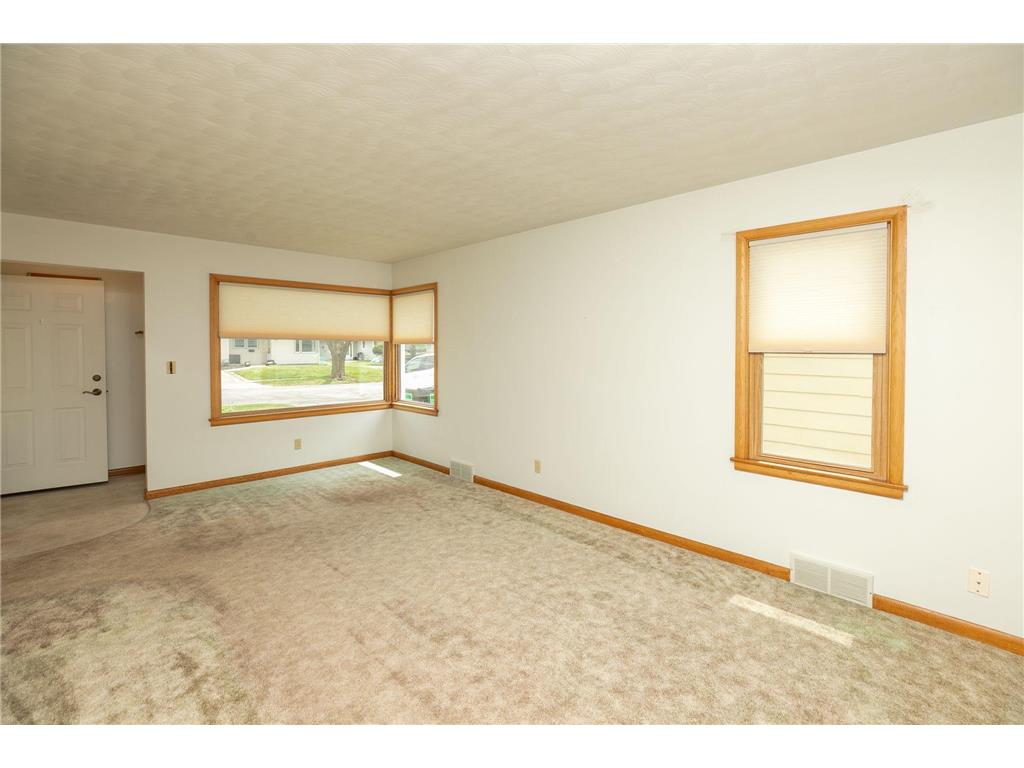 911 13th Avenue NW Rochester MN 55901 7067862 image3