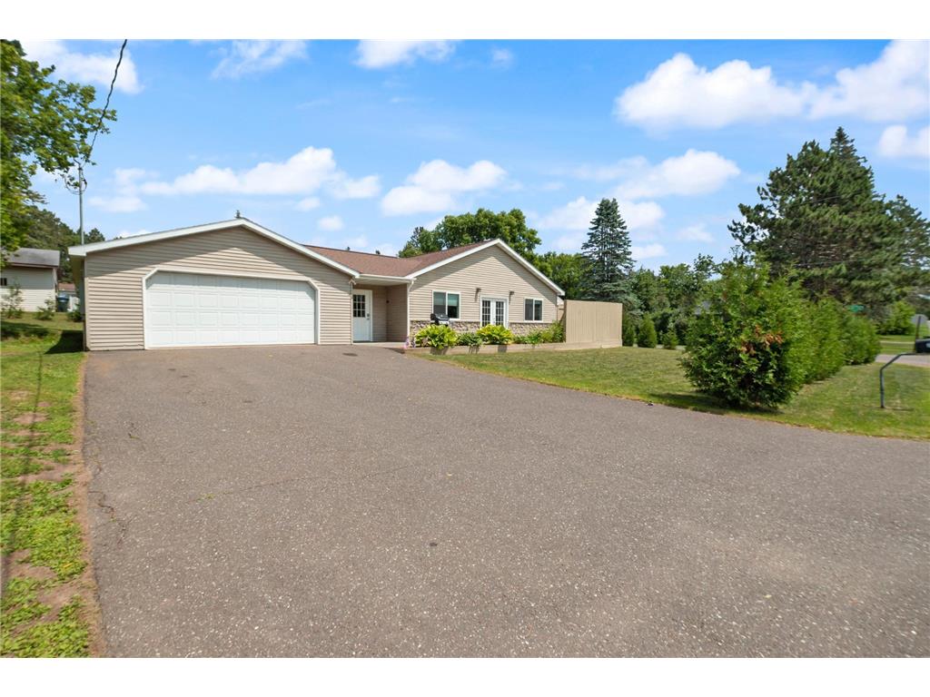 911 26th Street Scanlon MN 55720 6404417 image1
