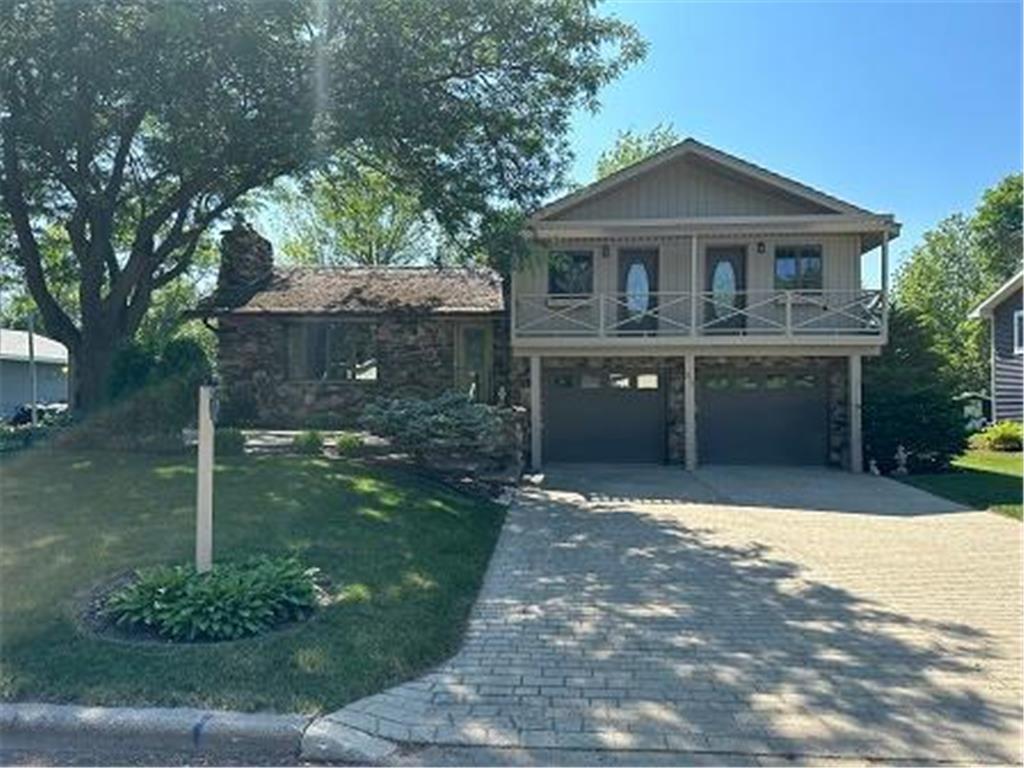 911 4th Street NW Clara City MN 56222 6200072 image1