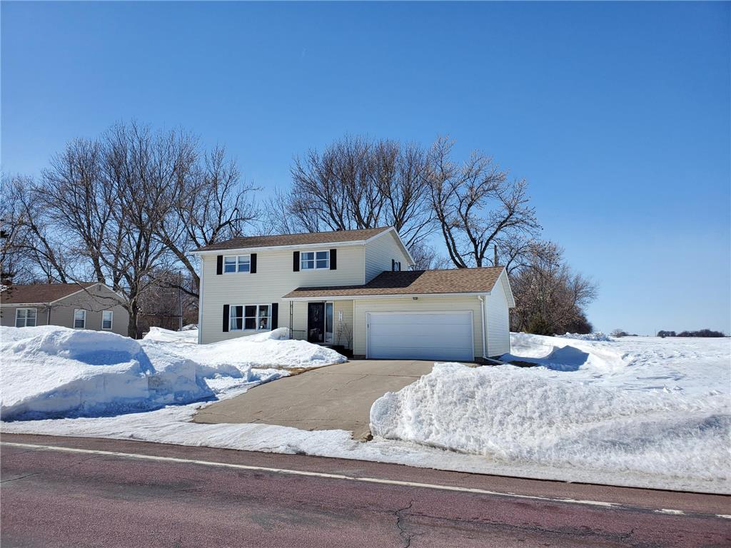 911 Center Street, Tracy, MN, 56175 MLS 6348564 Edina Realty