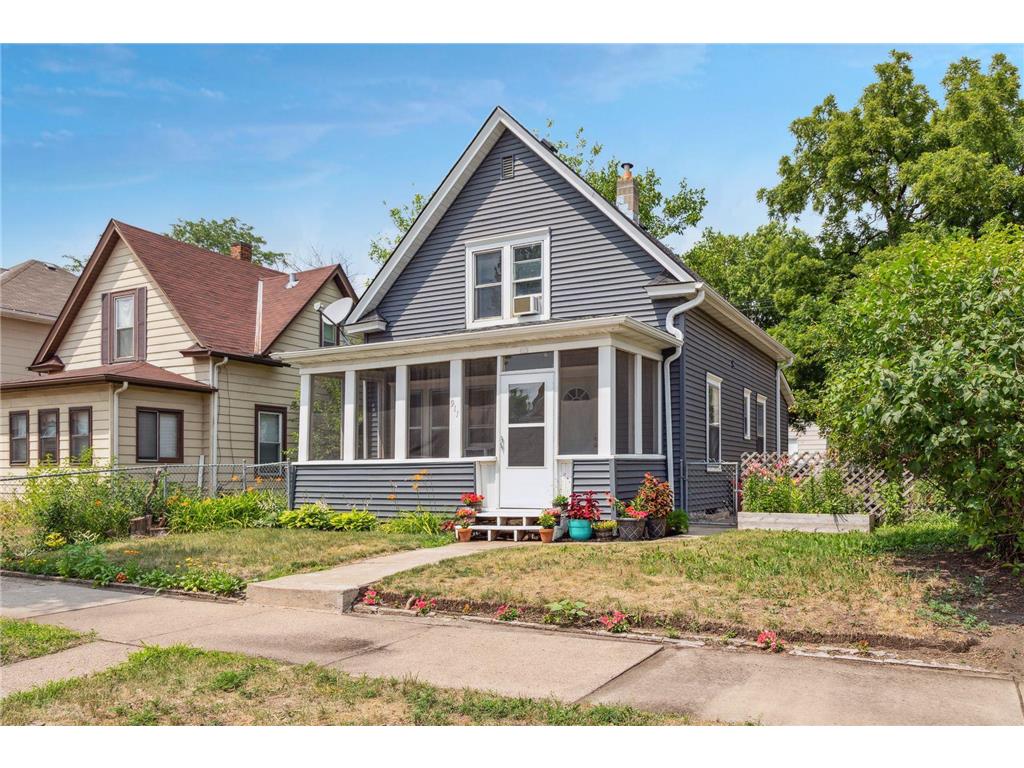 911 Fuller Avenue Saint Paul MN 55104 6386950 image1