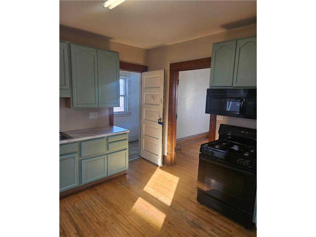 911 Jenks Avenue E Saint Paul MN 55106 7037726 image10