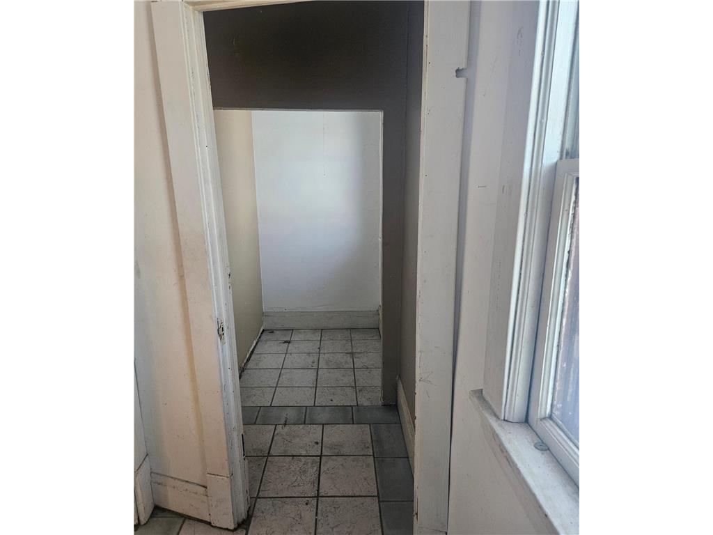 911 Jenks Avenue E Saint Paul MN 55106 7037726 image12