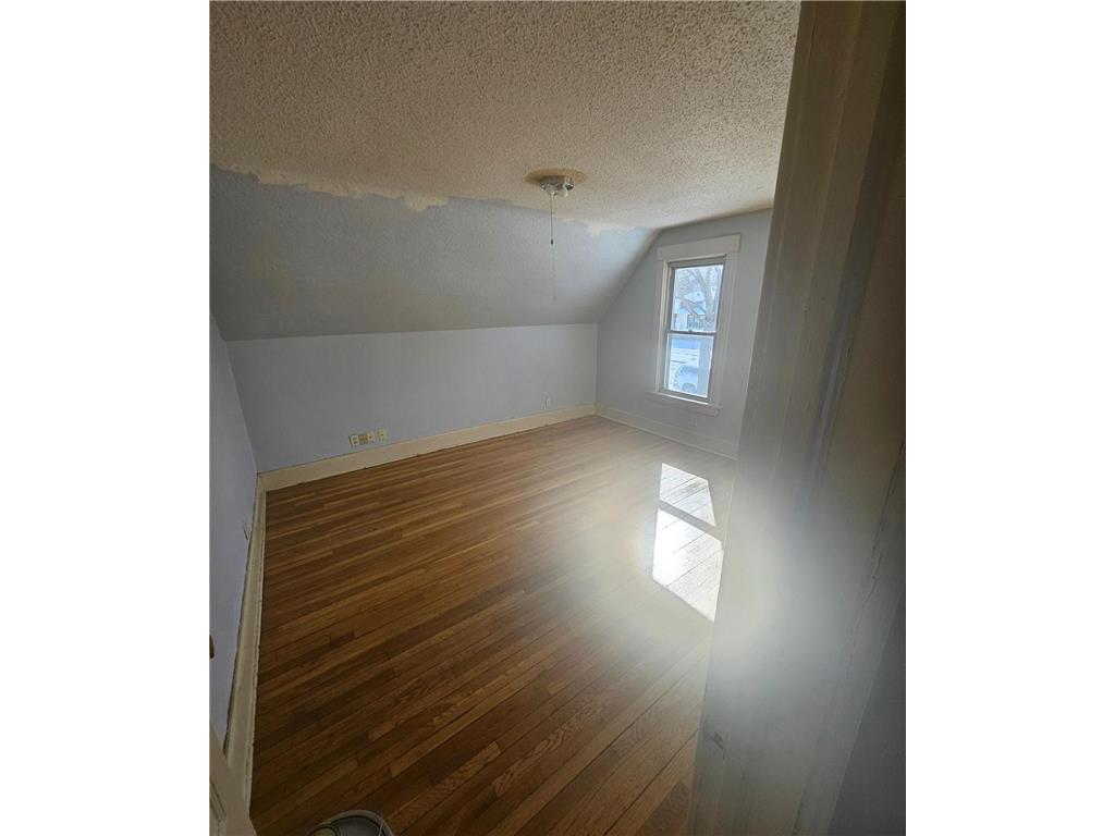 911 Jenks Avenue E Saint Paul MN 55106 7037726 image16