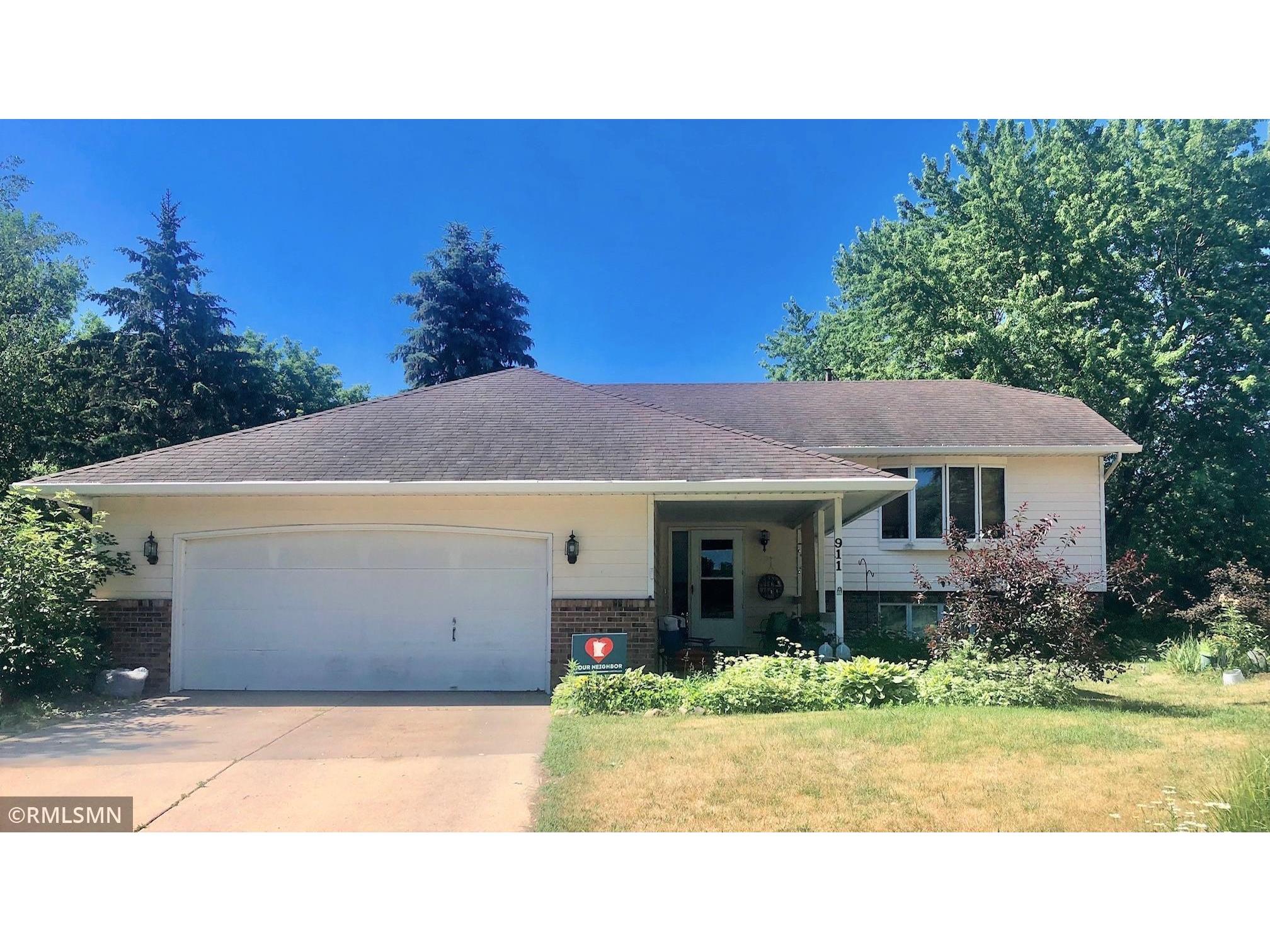 911 Julie Drive, Saint Cloud, MN, 56303 MLS 6007731 Edina Realty