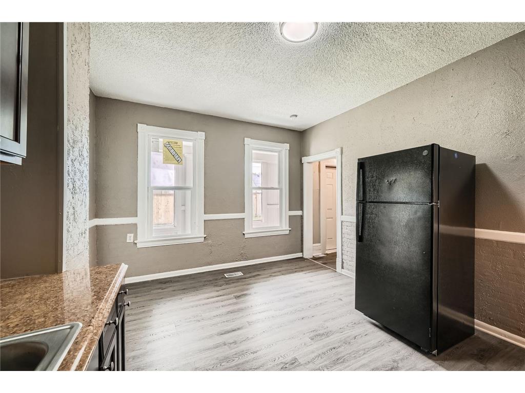 911 Sims Avenue Saint Paul MN 55106 6755165 image12