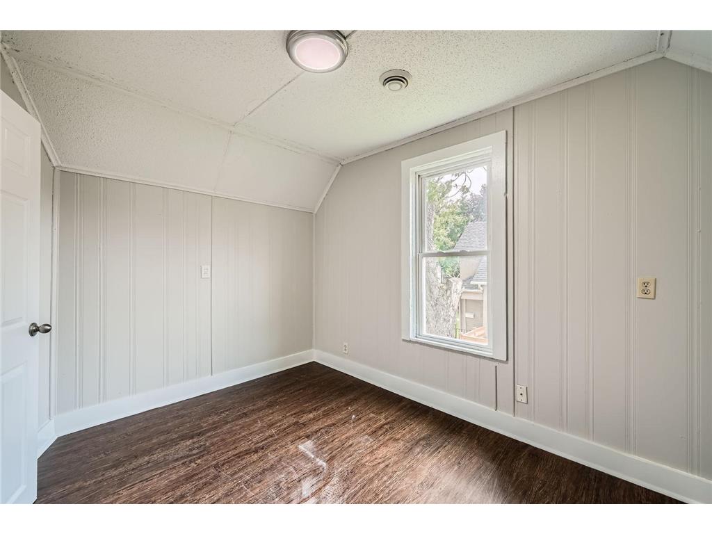 911 Sims Avenue Saint Paul MN 55106 6755165 image20