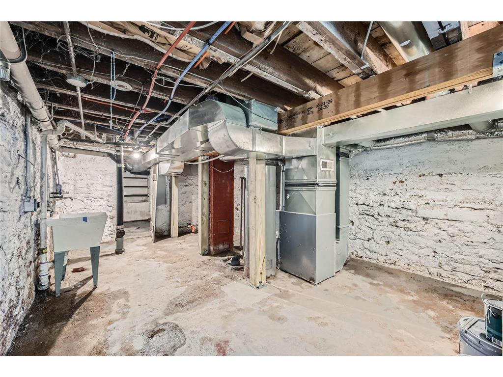 911 Sims Avenue Saint Paul MN 55106 6755165 image23