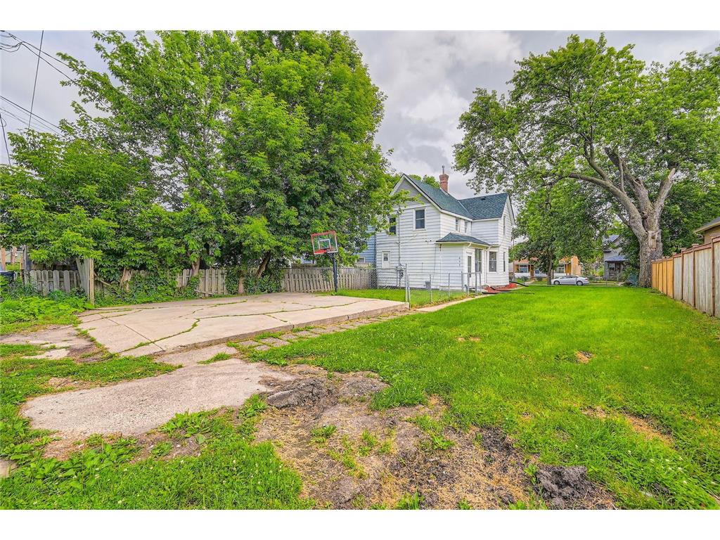 911 Sims Avenue Saint Paul MN 55106 6755165 image25