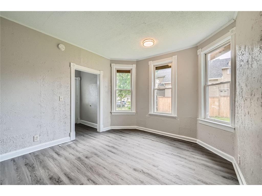 911 Sims Avenue Saint Paul MN 55106 6755165 image6