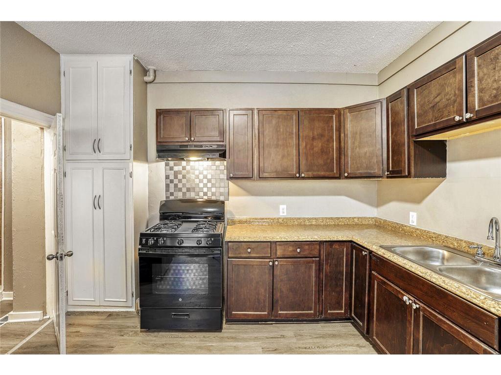 911 Sims Avenue Saint Paul MN 55106 7009830 image15