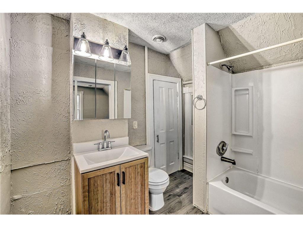 911 Sims Avenue Saint Paul MN 55106 7009830 image26