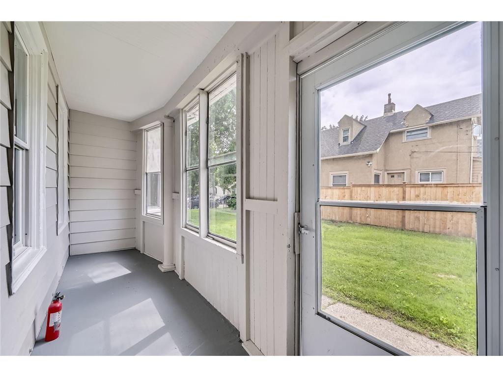 911 Sims Avenue Saint Paul MN 55106 7009830 image32