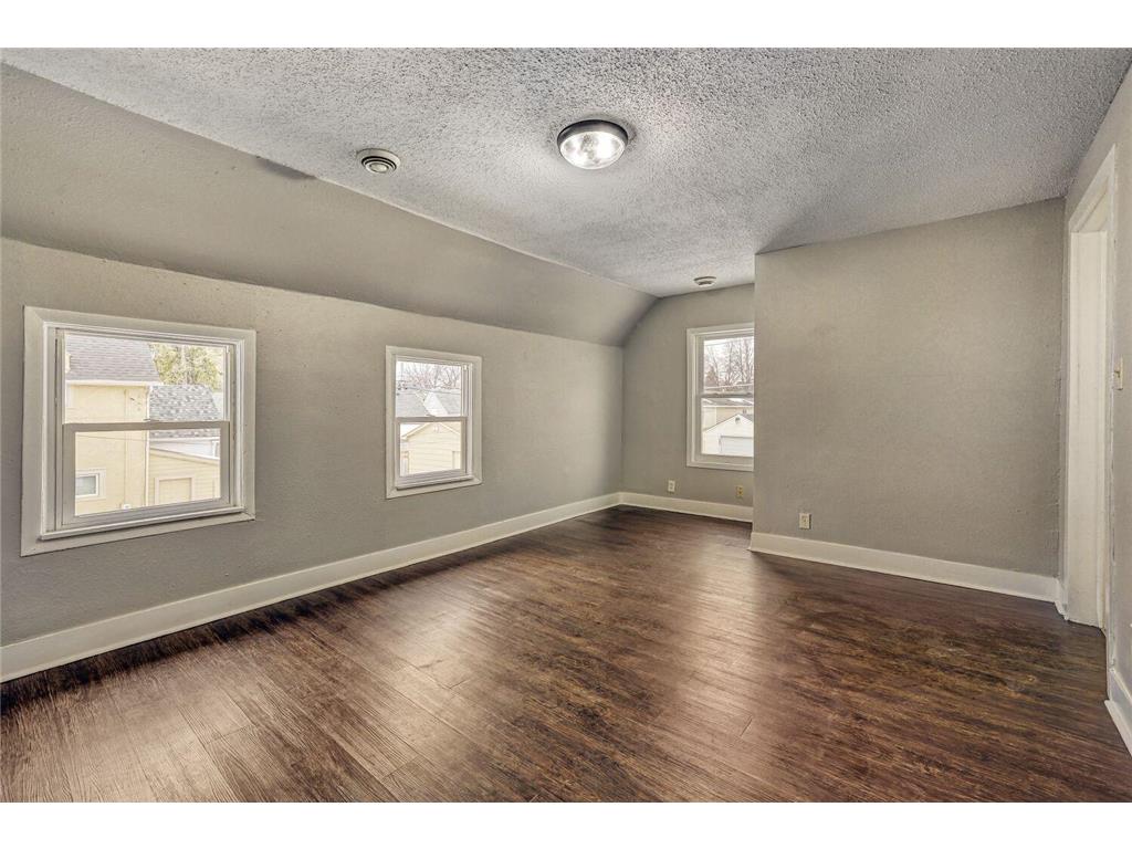 911 Sims Avenue Saint Paul MN 55106 7009830 image7