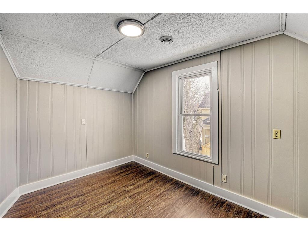 911 Sims Avenue Saint Paul MN 55106 7009830 image8