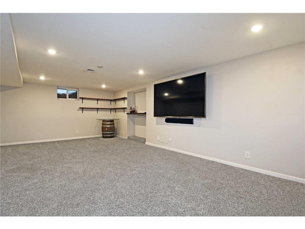 911 Sunnyview Lane Minnetonka MN 55305 7035512 image16