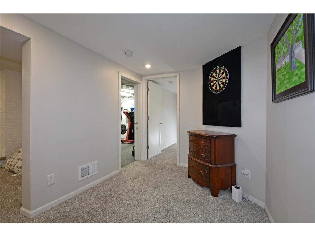 911 Sunnyview Lane Minnetonka MN 55305 7035512 image22