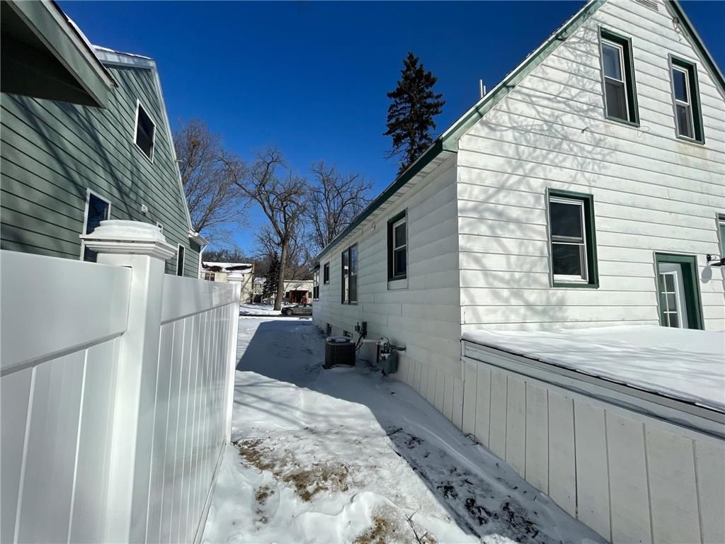 911 W Cavour Avenue Fergus Falls MN 56537 7044244 image18