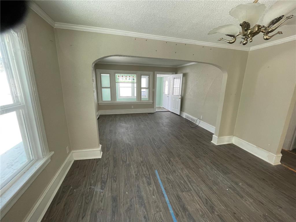 911 W Cavour Avenue Fergus Falls MN 56537 7044244 image3