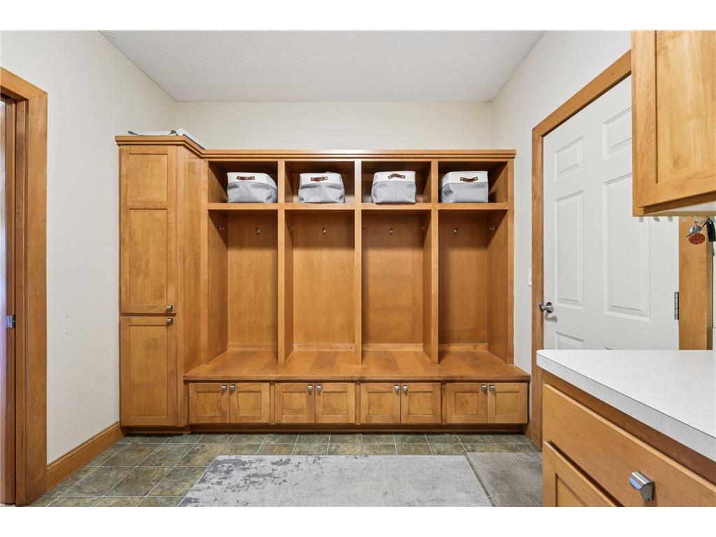 9112 Woodhill Drive Savage MN 55378 7049309 image14