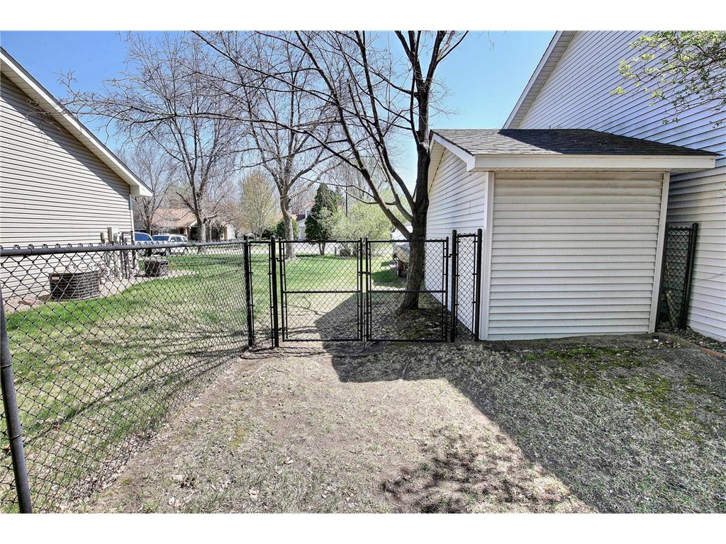 9113 Colorado Avenue N Brooklyn Park MN 55443 7054507 image55