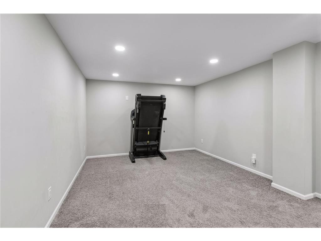 9116 34 1/2 Avenue N New Hope MN 55427 7098398 image31