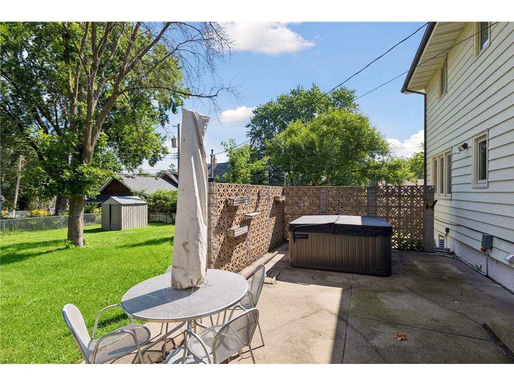 9116 34 1/2 Avenue N New Hope MN 55427 7098398 image32