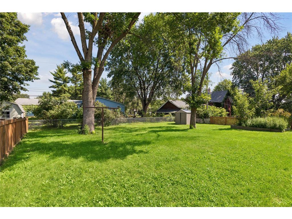 9116 34 1/2 Avenue N New Hope MN 55427 7098398 image36