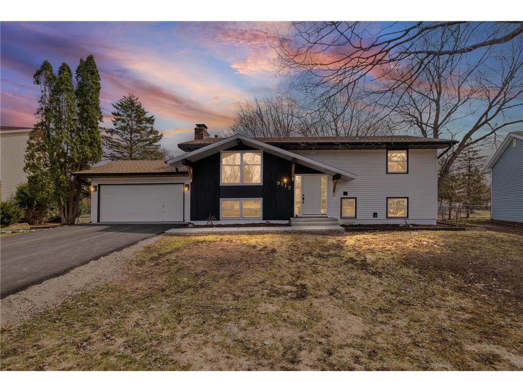 9117 31st Avenue N New Hope MN 55427 7033155 image1