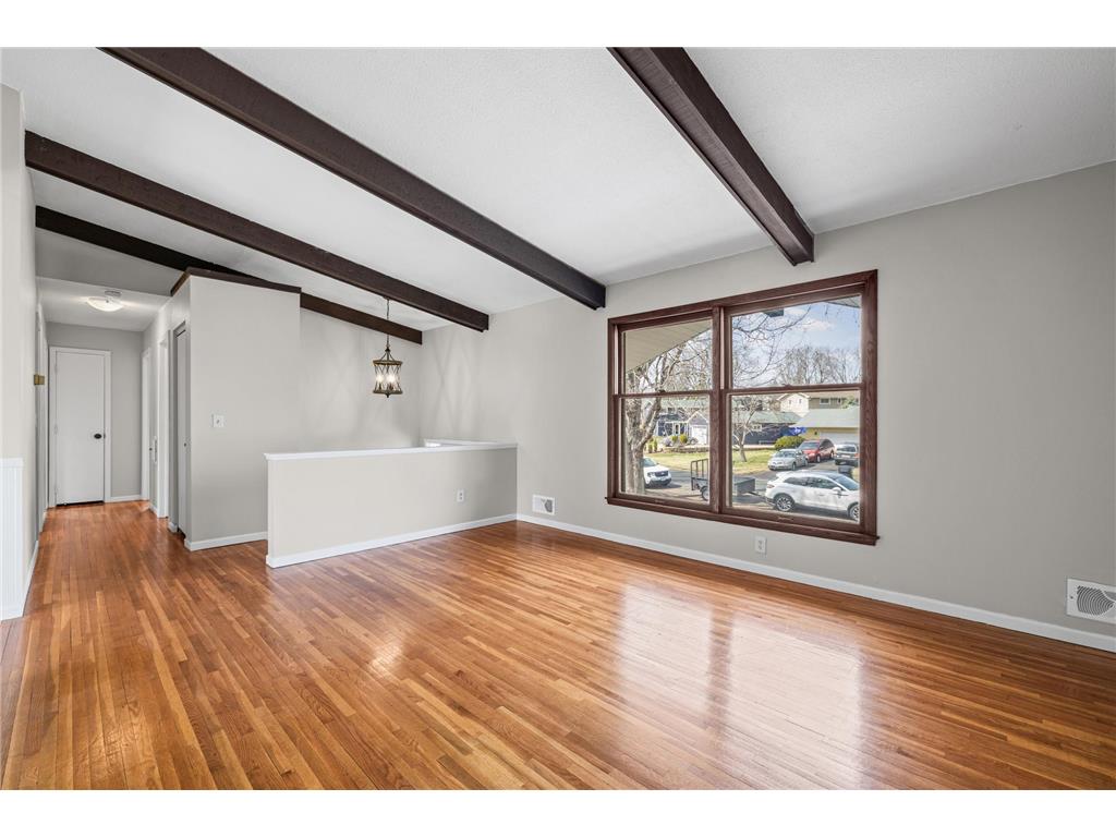 9117 31st Avenue N New Hope MN 55427 7033155 image10