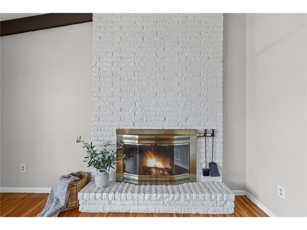9117 31st Avenue N New Hope MN 55427 7033155 image11