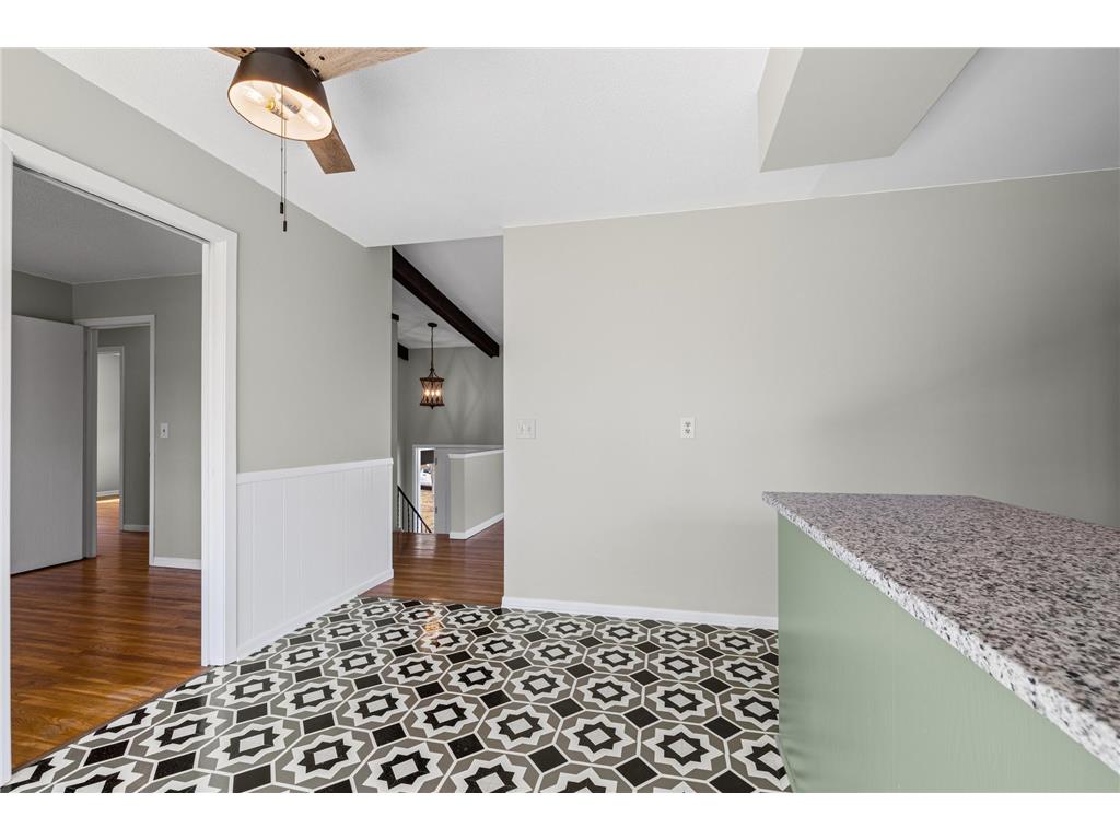 9117 31st Avenue N New Hope MN 55427 7033155 image13