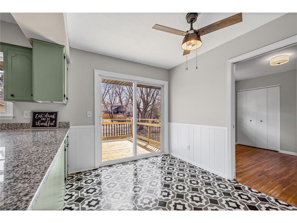 9117 31st Avenue N New Hope MN 55427 7033155 image15