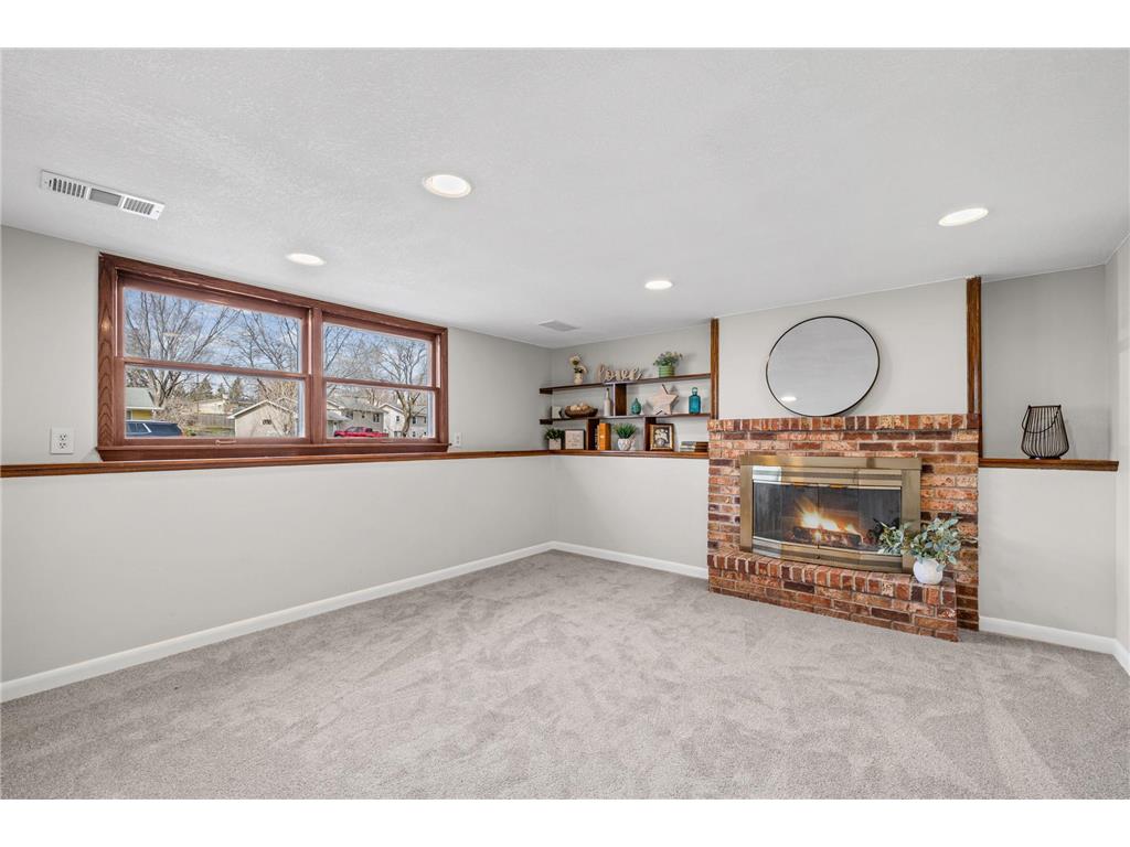 9117 31st Avenue N New Hope MN 55427 7033155 image21