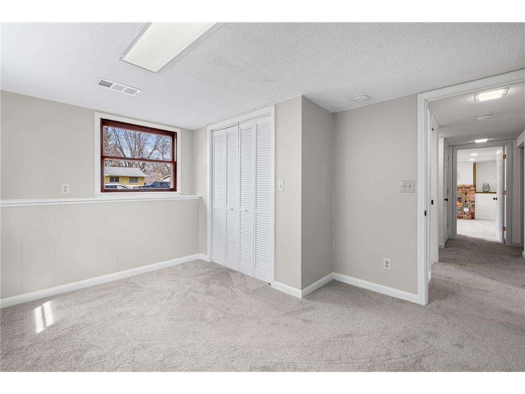 9117 31st Avenue N New Hope MN 55427 7033155 image26