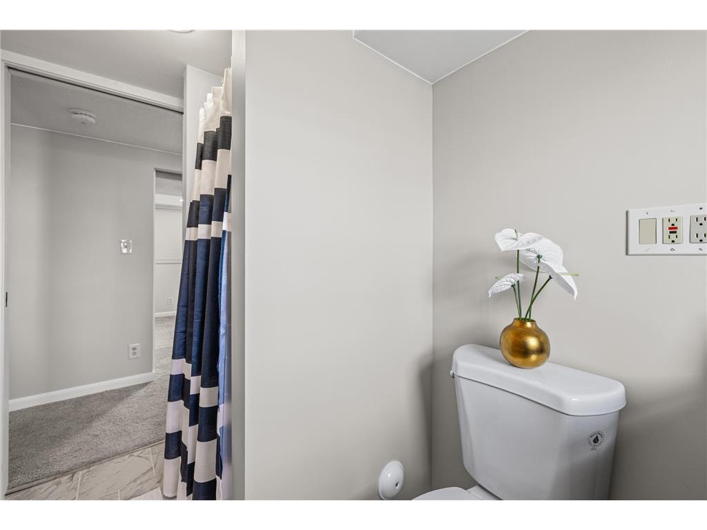 9117 31st Avenue N New Hope MN 55427 7033155 image28