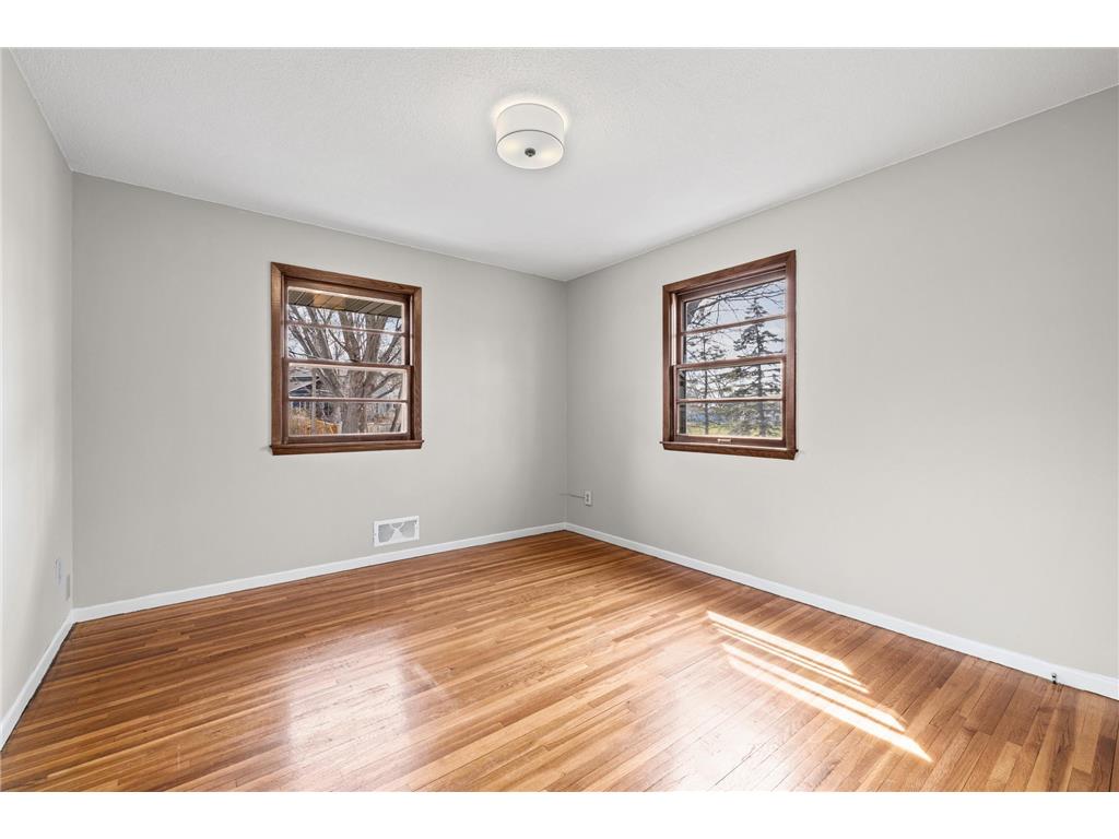 9117 31st Avenue N New Hope MN 55427 7033155 image34