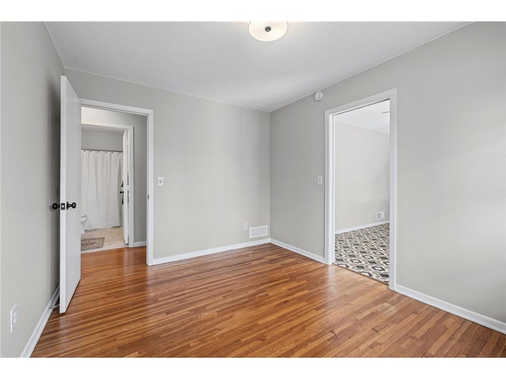 9117 31st Avenue N New Hope MN 55427 7033155 image37