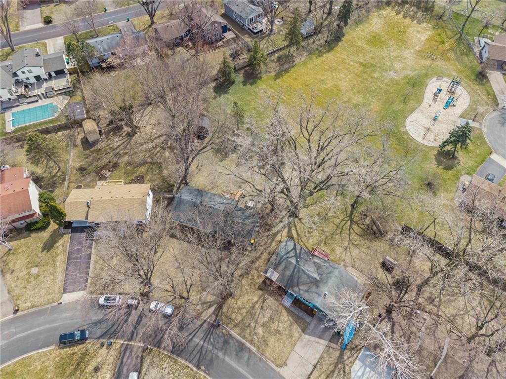 9117 31st Avenue N New Hope MN 55427 7033155 image5