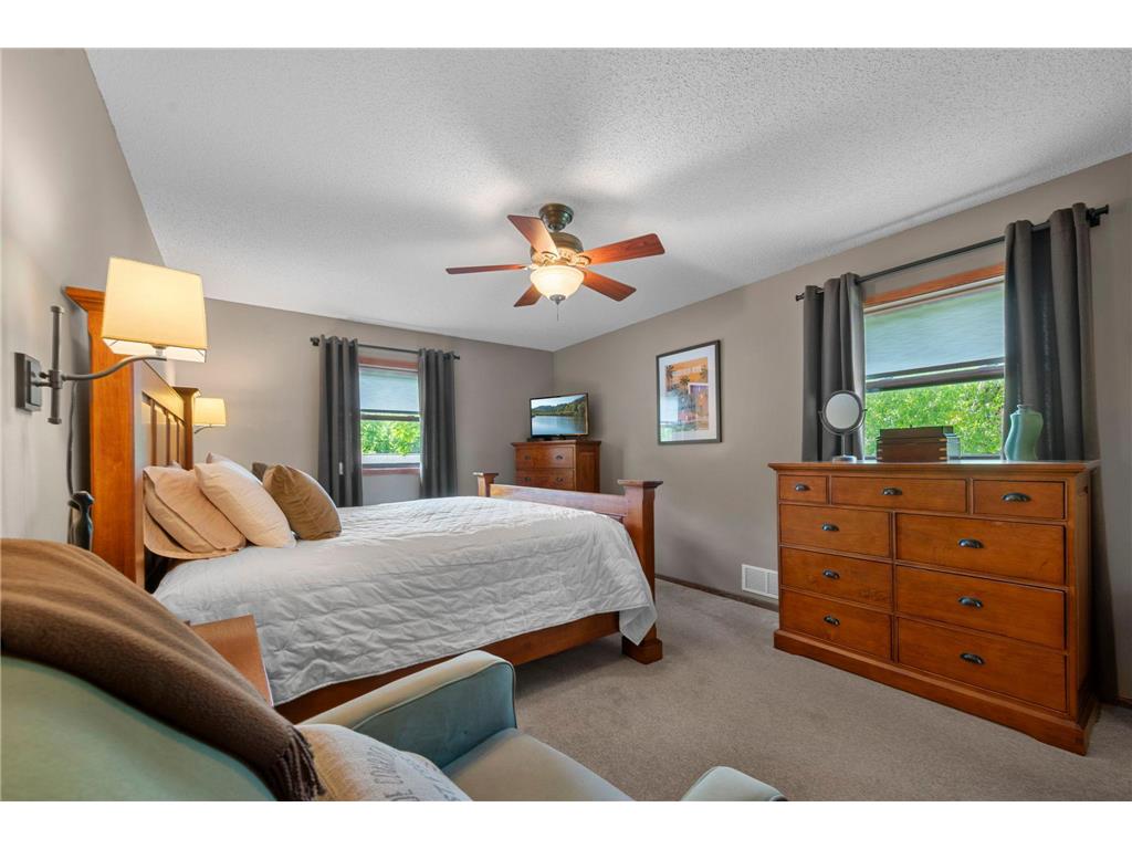 9117 34 1/2 Avenue N New Hope MN 55427 7077579 image18