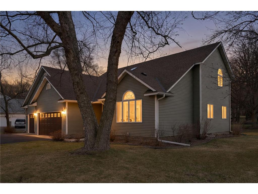 912 10th Avenue N Sartell MN 56377 7055604 image1