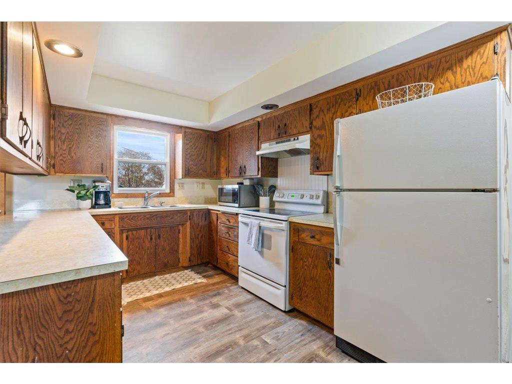 912 10th Street Gaylord MN 55334 7099400 image14
