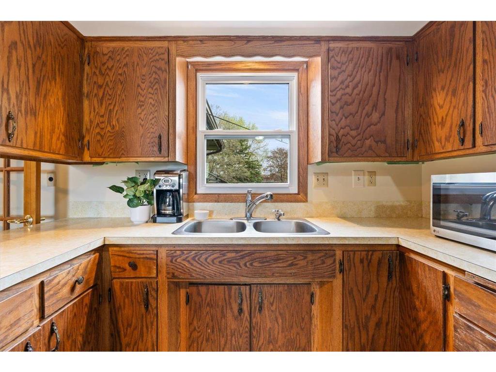 912 10th Street Gaylord MN 55334 7099400 image15